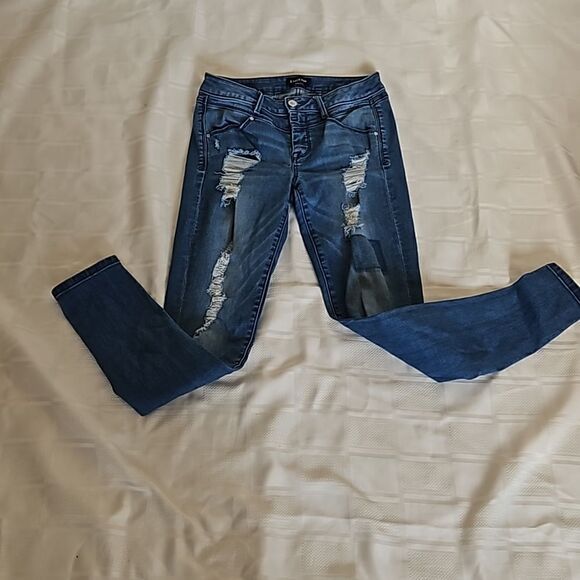 Bebe Women's Distressed Denim Jean 27 Light Blue Washed - Picture 13 of 16